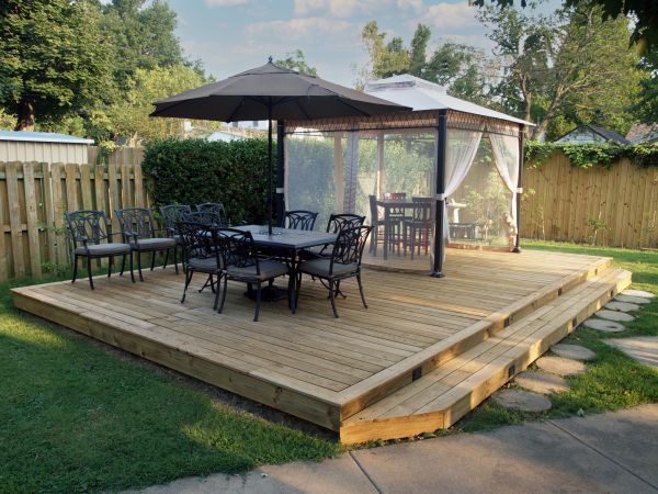 Floating Deck Installation Service